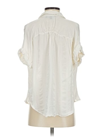 Lulus Sleeveless Button-Down Shirt (view 2)