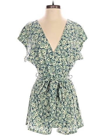 Urban Outfitters Casual Dress (view 1)