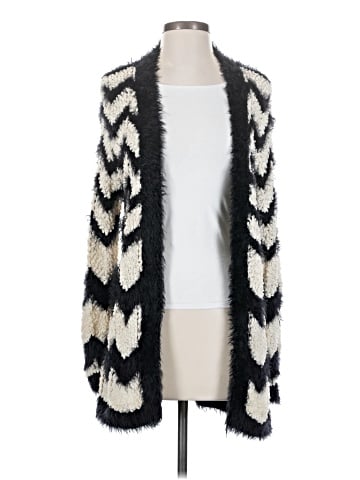 Lauren Michelle Cardigan (view 1)