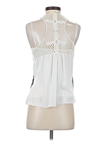 Discreet Sleeveless Blouse (view 2)