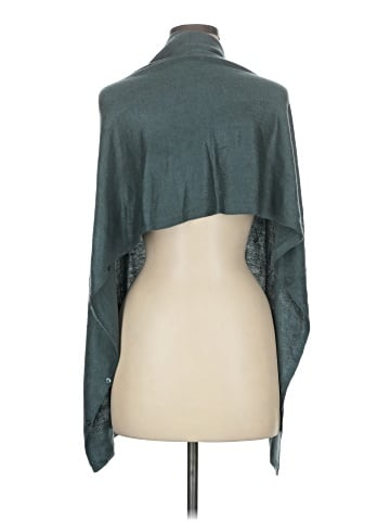 Simply Noelle Poncho (view 2)