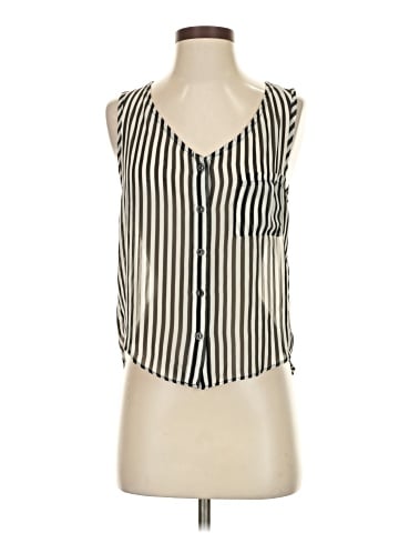LOILA USA Sleeveless Blouse (view 1)