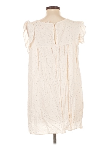 Lovely Melody Sleeveless Top (view 2)