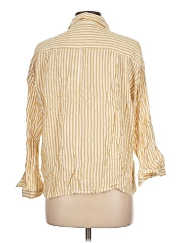 Max Studio 3/4 Sleeve Button-Down Shirt (view 2)