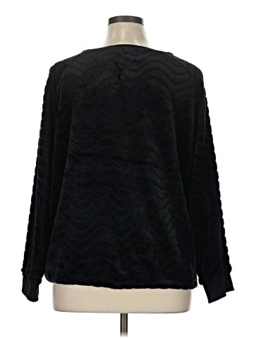Harlow & Rose Pullover Sweater (view 2)