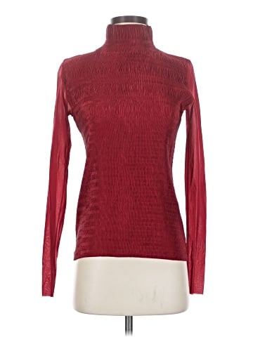 D. Exterior Long Sleeve Top (view 1)