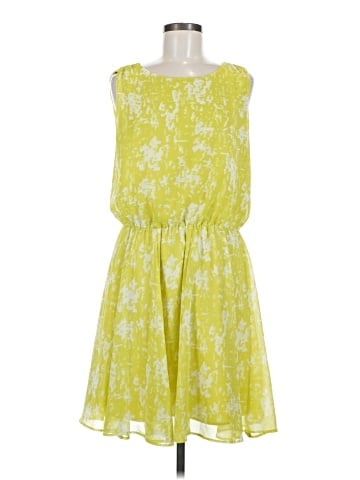 Uniqlo Casual Dress (view 1)