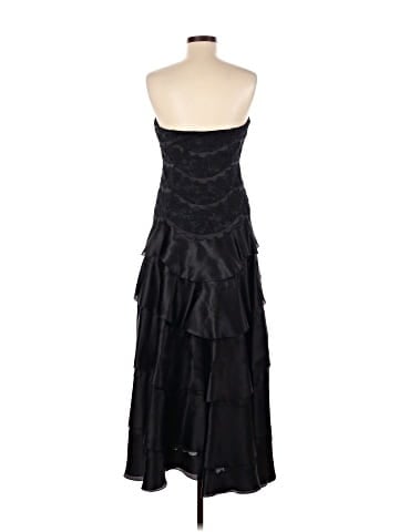 Carmen Marc Valvo Cocktail Dress (view 2)