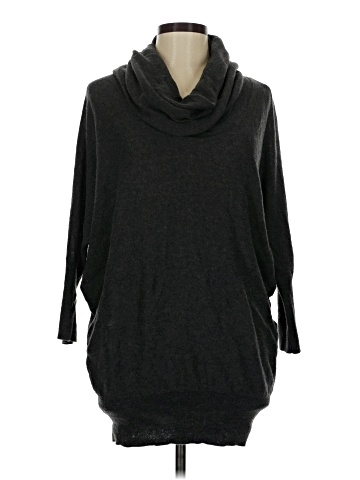 Between Me & You Poncho (view 1)