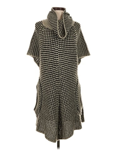 3 Sisters Poncho (view 1)