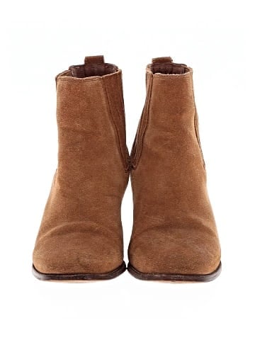 Madewell The Kat Chelsea Boot (view 2)