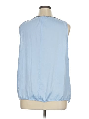 Jennifer Lopez Sleeveless Blouse (view 2)