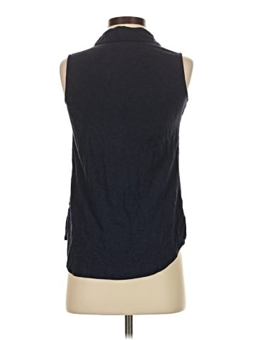 Merona Sleeveless Button-Down Shirt (view 2)