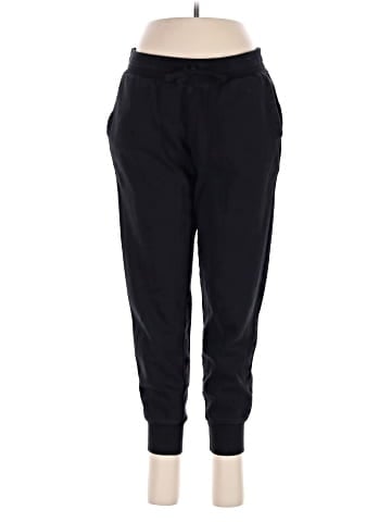 Amazon Essentials Track Pants (view 1)