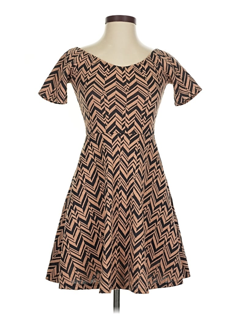 Pre-owned Everly Casual Dress In Brown
