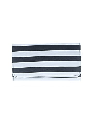 Kut from the Kloth Wallet (view 1)