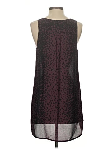 Vince. Sleeveless Silk Top (view 2)