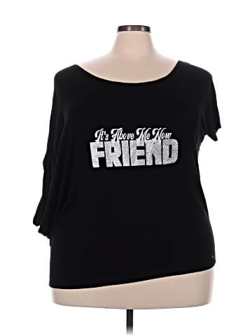 Leebe Short Sleeve T-Shirt (view 1)