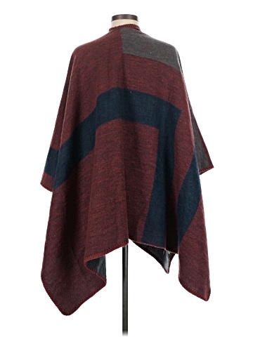 BB Dakota Poncho (view 2)