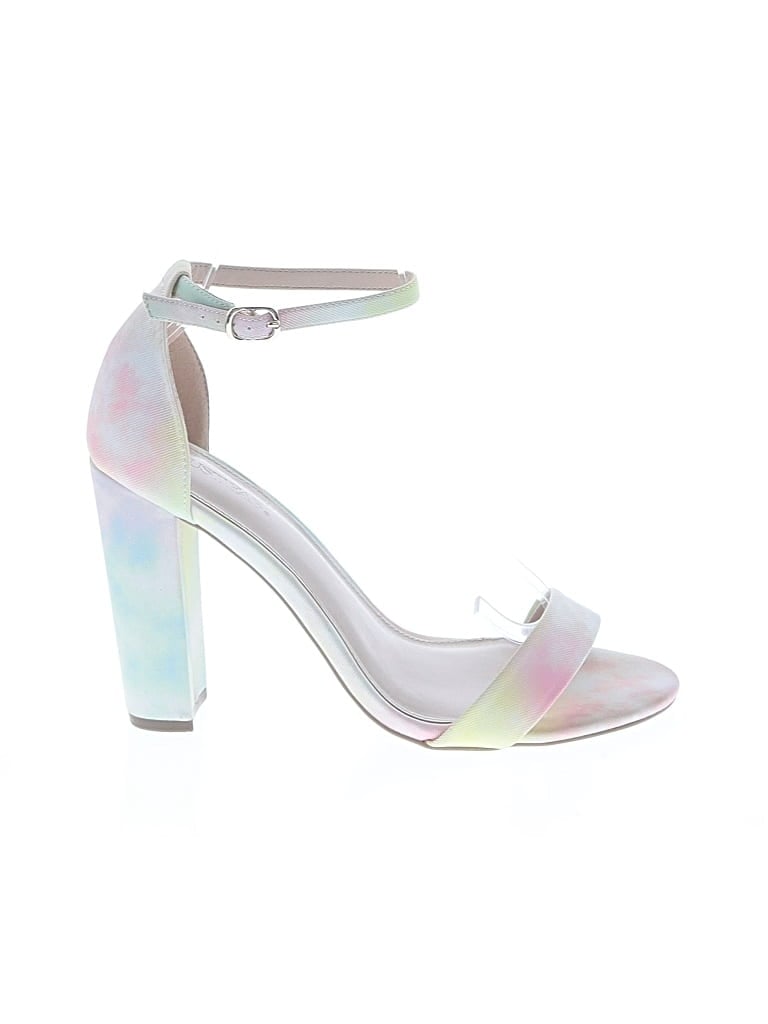Click to view more detailed imagery on our partner's website Pre-owned Just Fab Sandals In White