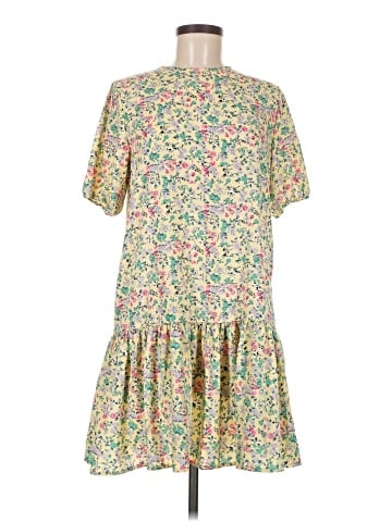Boohoo Casual Dress (view 1)