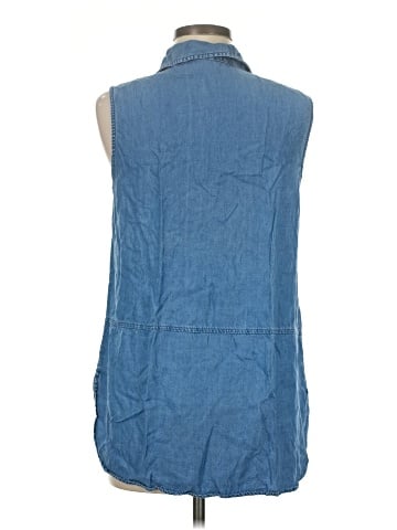 Jones New York Signature Sleeveless Button-Down Shirt (view 2)