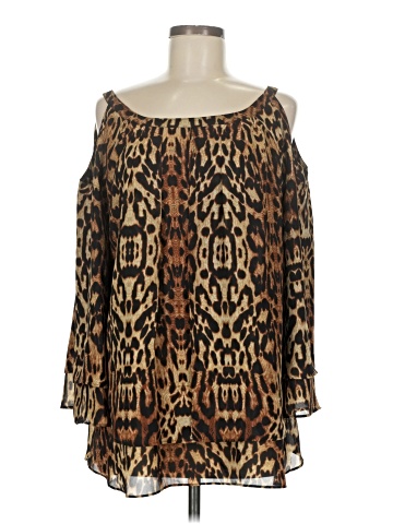 Hot In Hollywood 3/4 Sleeve Blouse (view 1)