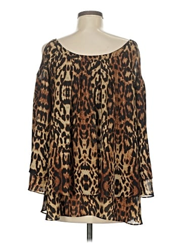 Hot In Hollywood 3/4 Sleeve Blouse (view 2)