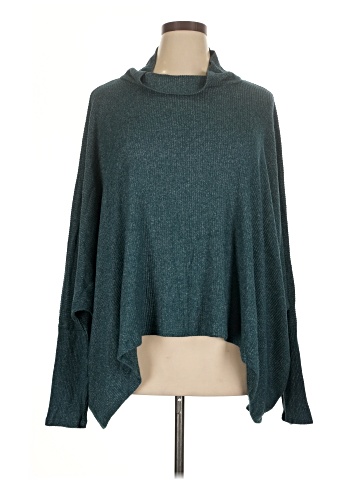 Self Contrast Poncho (view 1)