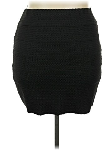 Xhilaration Casual Skirt (view 1)