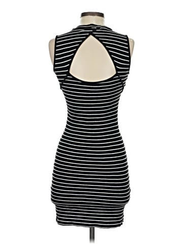Romeo & Juliet Couture Casual Dress (view 2)