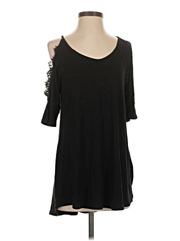 Hailey & Co. 3/4 Sleeve Top (view 1)