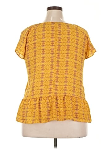 a.n.a. A New Approach Short Sleeve Blouse (view 2)