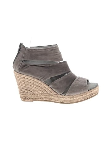 Kanna Wedges (view 1)