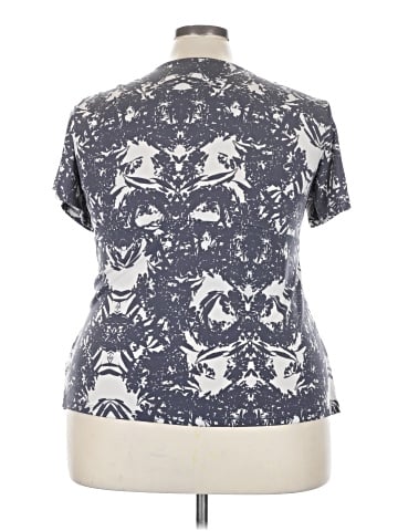 Daisy Fuentes Short Sleeve Blouse (view 2)