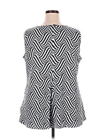 Coco + Carmen Sleeveless Top (view 2)