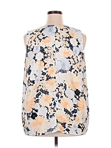 Q&A Sleeveless Blouse (view 2)