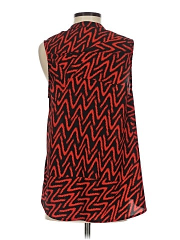 Teenbell Sleeveless Blouse (view 2)