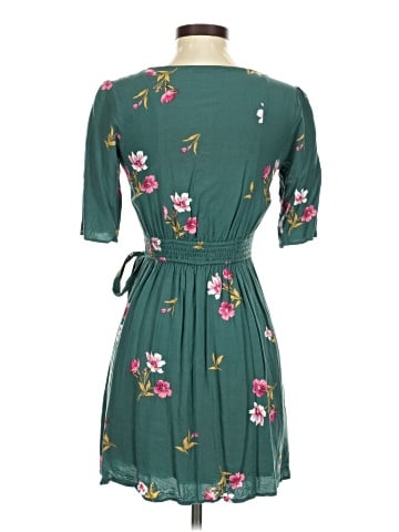 Abercrombie & Fitch Casual Dress (view 2)