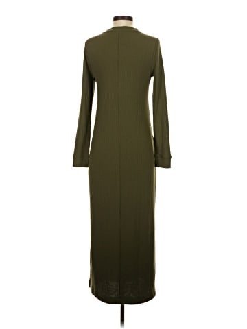 Old Navy Casual Dress (view 2)
