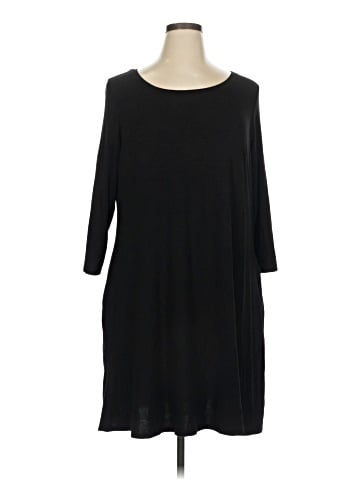 Thyme and Honey 3/4 Sleeve Top (view 1)