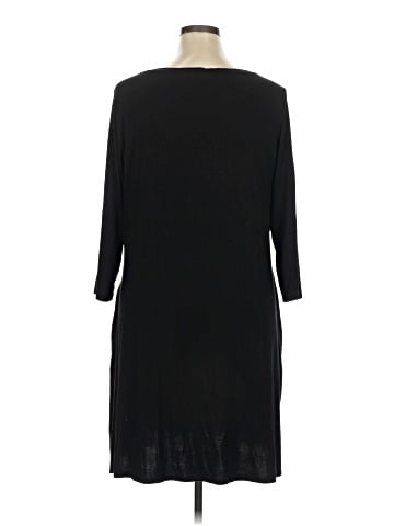 Thyme and Honey 3/4 Sleeve Top (view 2)