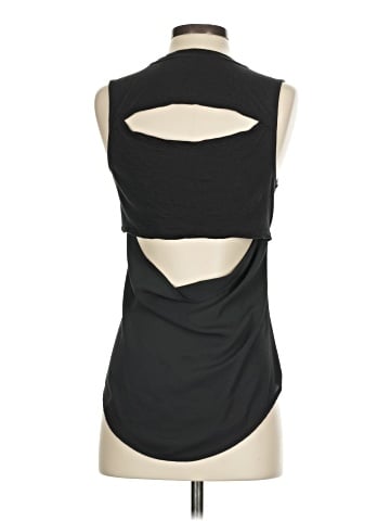 Trouve Sleeveless T-Shirt (view 2)