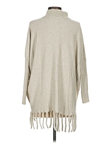 Coco + Carmen Poncho (view 2)