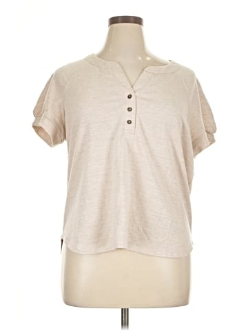 Jane and Delancey Short Sleeve Henley (view 1)