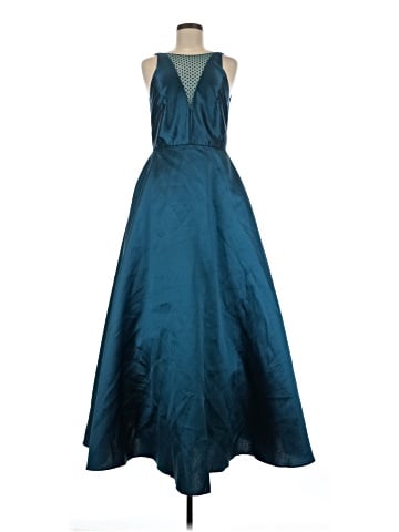 ML Monique Lhuillier Cocktail Dress (view 1)