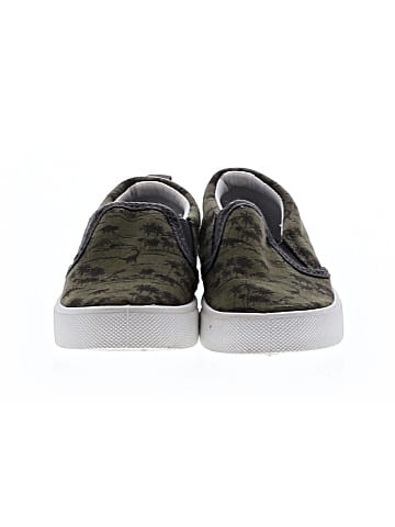 OshKosh B'gosh Sneakers (view 2)