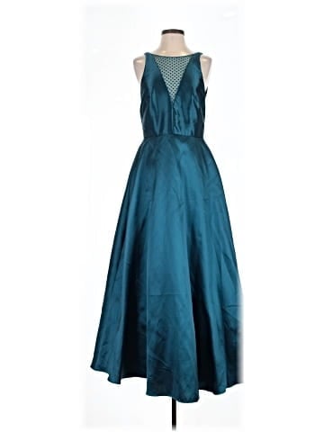 ML Monique Lhuillier Cocktail Dress (view 1)