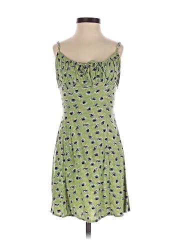 Urban Outfitters Casual Dress (view 1)