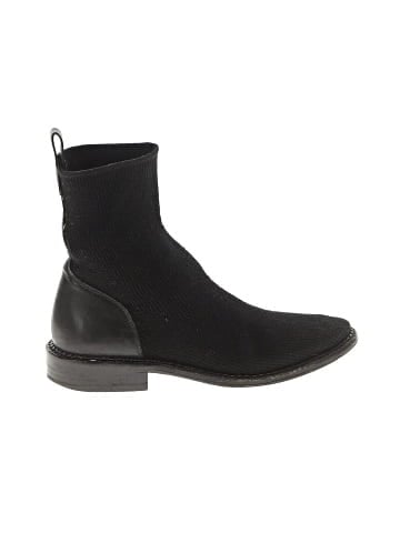 Vince. Ankle Boots (view 1)